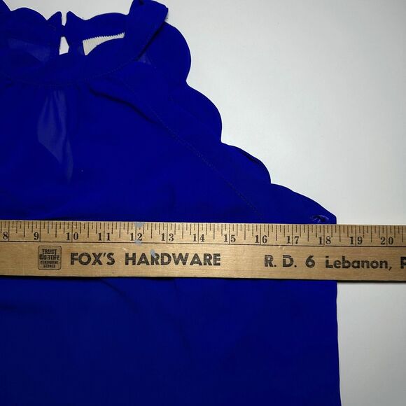 Monteau LA Cobalt Blue Scalloped Sleeveless Blouse Tank Top Size Medium M - Picture 6 of 7